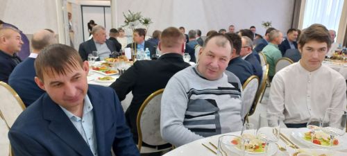 В Кайбицах впервые надоили сто тонн молока: на слете передовиков сельского хозяйства аплодировали достижению года!