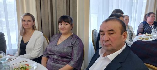 В Кайбицах впервые надоили сто тонн молока: на слете передовиков сельского хозяйства аплодировали достижению года!