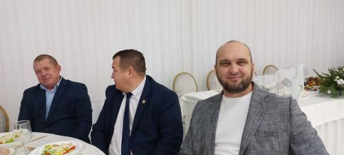 В Кайбицах впервые надоили сто тонн молока: на слете передовиков сельского хозяйства аплодировали достижению года!