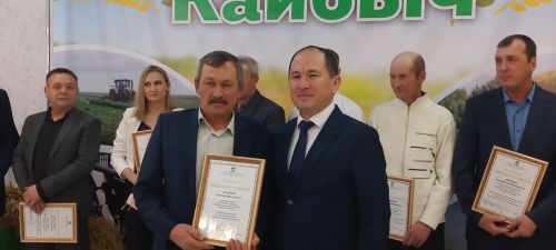 В Кайбицах впервые надоили сто тонн молока: на слете передовиков сельского хозяйства аплодировали достижению года!