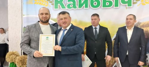 В Кайбицах впервые надоили сто тонн молока: на слете передовиков сельского хозяйства аплодировали достижению года!