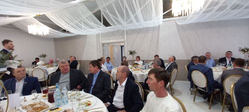 В Кайбицах впервые надоили сто тонн молока: на слете передовиков сельского хозяйства аплодировали достижению года!
