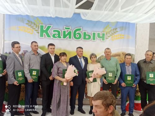 В Кайбицах впервые надоили сто тонн молока: на слете передовиков сельского хозяйства аплодировали достижению года!