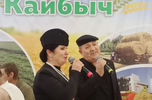 В Кайбицах впервые надоили сто тонн молока: на слете передовиков сельского хозяйства аплодировали достижению года!