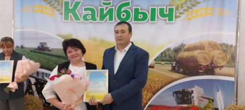 В Кайбицах впервые надоили сто тонн молока: на слете передовиков сельского хозяйства аплодировали достижению года!