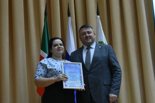 В Кайбицком районе наградили победителей конкурса на новогоднее оформление