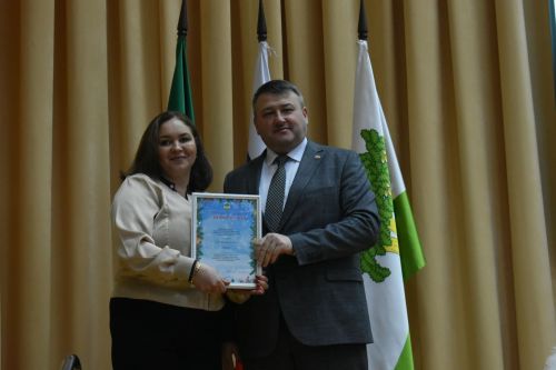 В Кайбицком районе наградили победителей конкурса на новогоднее оформление