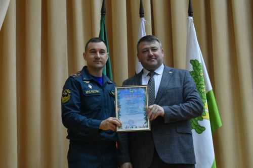 В Кайбицком районе наградили победителей конкурса на новогоднее оформление