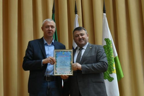 В Кайбицком районе наградили победителей конкурса на новогоднее оформление
