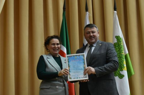 В Кайбицком районе наградили победителей конкурса на новогоднее оформление