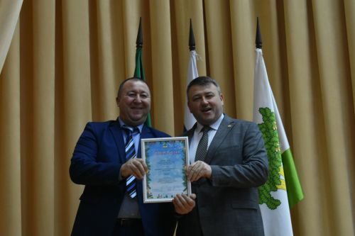 В Кайбицком районе наградили победителей конкурса на новогоднее оформление
