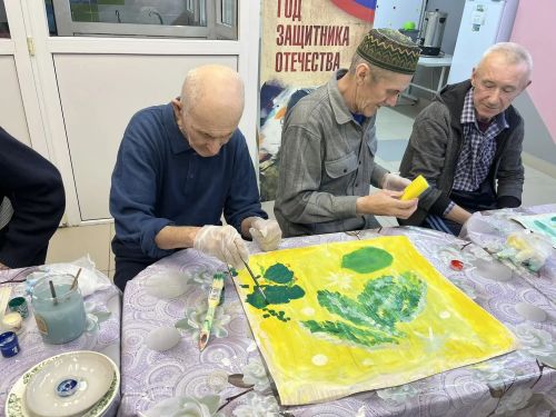 В рамках Декады инвалидов в доме престарелых Кайбицкого района прошел увлекательный мастер-класс