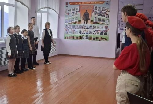 В Ульянковской школе прошло важное мероприятие, посвящённое Дню Героя Отечества