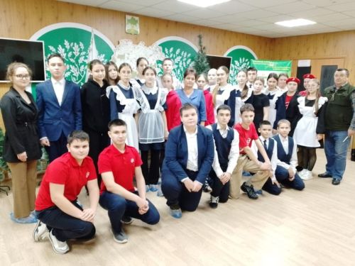 В музее Кайбицкого края для школьников из Большекайбицкой и Берлибашской школ директор музея Илдар Шакиров провел урок «Героями не рождаются, героями становятся»