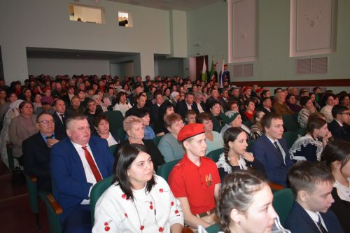 В Кайбицах прошел большой праздничный концерт
