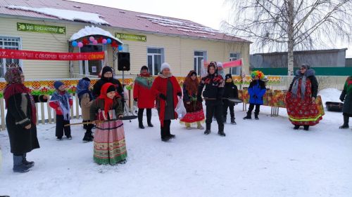 В Малых Мемях отпраздновали  широкую Масленицу