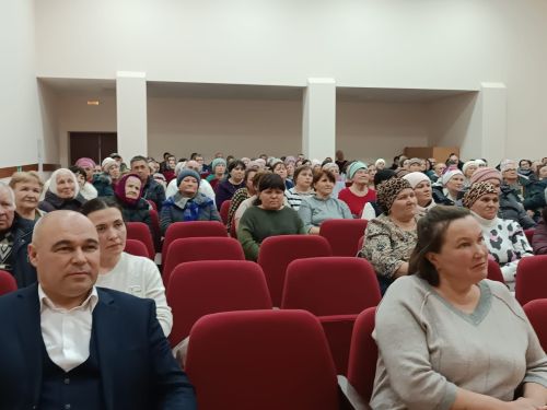 СВОга гуманитар ярдәм җибәрү өчен оештырылган хәйрия концерты Хуҗа Хәсәндә узды