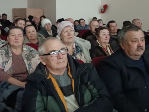 СВОга гуманитар ярдәм җибәрү өчен оештырылган хәйрия концерты Хуҗа Хәсәндә узды