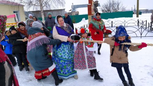 В Малых Мемях отпраздновали  широкую Масленицу