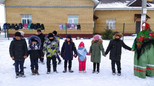 В первый день весны в Куланге отпраздновали Масленицу