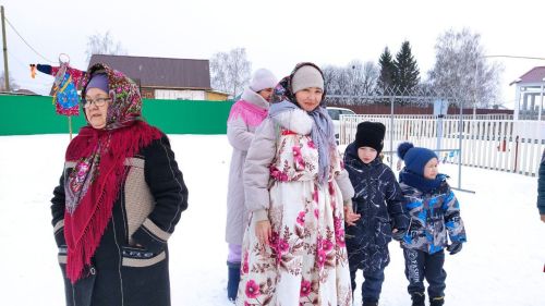 В Малых Мемях отпраздновали  широкую Масленицу