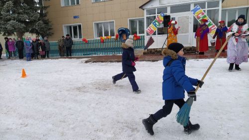В селе Федоровское прошло народное массовое гуляние Широкая масленица