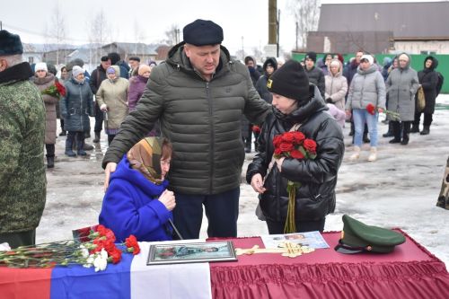 В Кайбицком районе простились с земляком, погибшим в зоне специальной военной операции