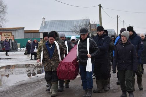 В Кайбицком районе простились с земляком, погибшим в зоне специальной военной операции