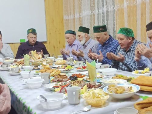 Кече Кайбыч авылы мәчетендә ифтар мәҗлесе үтте