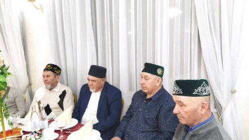 Ифтар-маджлис в честь Священного месяца Рамадан в Кайбицах провела семья предпринимателей Равиля и Ильсии Залялиевых