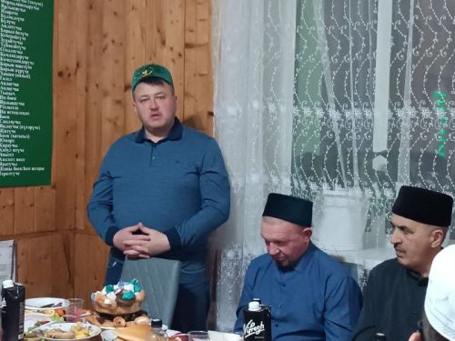 Район башлыгы Альберт Рәхмәтуллин Олы Урсакта ифтар мәҗлесендә катнашты