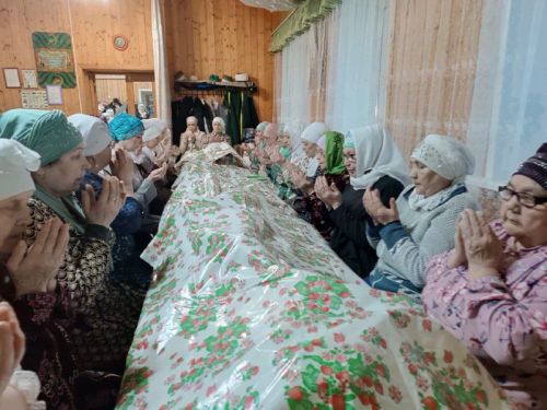 Район башлыгы Альберт Рәхмәтуллин Олы Урсакта ифтар мәҗлесендә катнашты