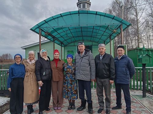 Район башлыгы Альберт Рәхмәтуллин Олы Урсакта ифтар мәҗлесендә катнашты
