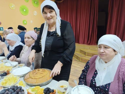 Салтыйганда дүрт гаилә берләшеп авыл халкы өчен ифтар ашы үткәрде