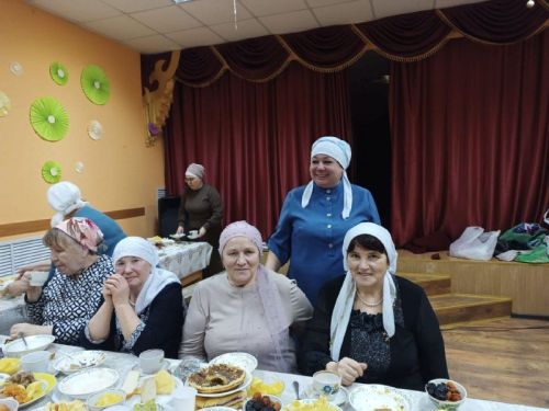 Салтыйганда дүрт гаилә берләшеп авыл халкы өчен ифтар ашы үткәрде