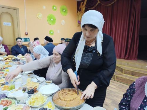 Салтыйганда дүрт гаилә берләшеп авыл халкы өчен ифтар ашы үткәрде
