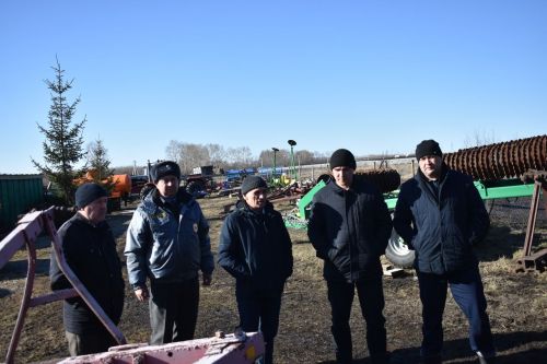 В Кайбицком районе проверили готовность техники к весенним полевым работам