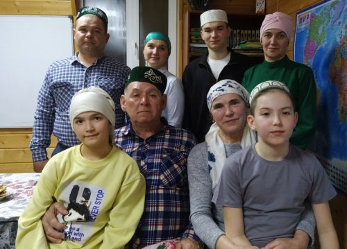 Семья Сунгатуллиных из Больших Кайбиц провела благотворительный ифтар