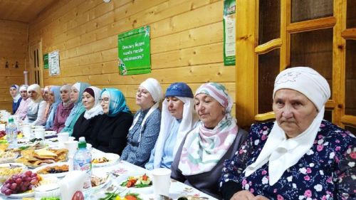 Семья Сунгатуллиных из Больших Кайбиц провела благотворительный ифтар