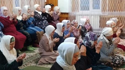 Семья Сунгатуллиных из Больших Кайбиц провела благотворительный ифтар