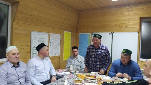 Семья Сунгатуллиных из Больших Кайбиц провела благотворительный ифтар