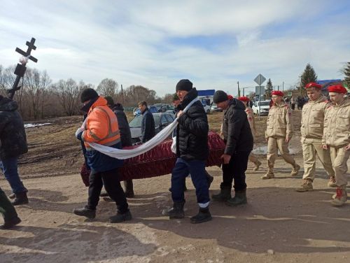 В Кайбицах простились с погибшим в зоне спецоперации бойцом
