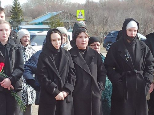 В Кайбицах простились с погибшим в зоне спецоперации бойцом