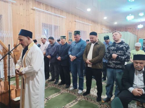 Борындык авылында район башлыгы катнашында зур ифтар узды