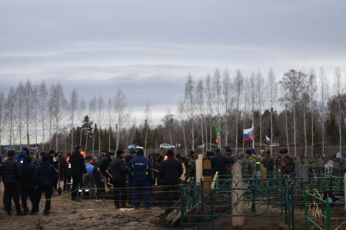 Кайбычта махсус хәрби операция зонаснда һәлак булган солдат белән хушлаштылар