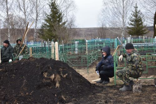 Кайбычта махсус хәрби операция зонаснда һәлак булган солдат белән хушлаштылар