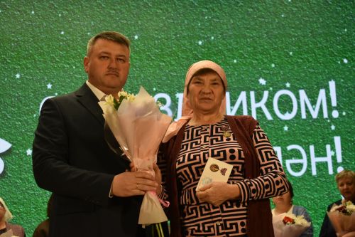 Глава района встретился с матерями защитников страны в специальной военной операции