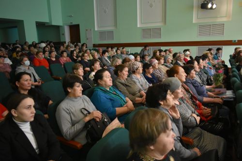 Глава района встретился с матерями защитников страны в специальной военной операции