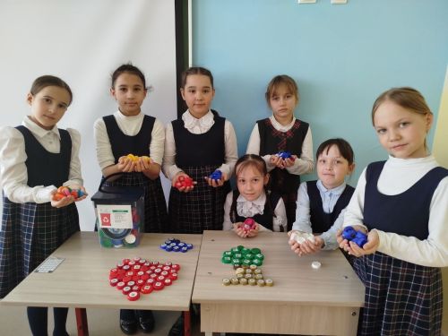 В Кушманской школе была проведена замечательная акция под названием «Добрые крышечки»