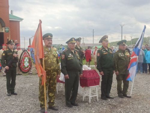 В Беляеве в последний путь проводили односельчанина, героически погибшего в зоне специальной военной операции